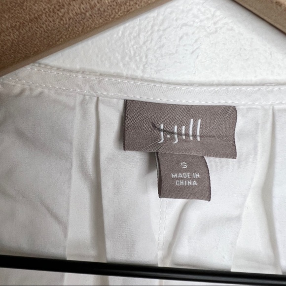 J. Jill White Button Up Pleated Peasant Blouse 3/4 Sleeve Size Small - Picture 3 of 6